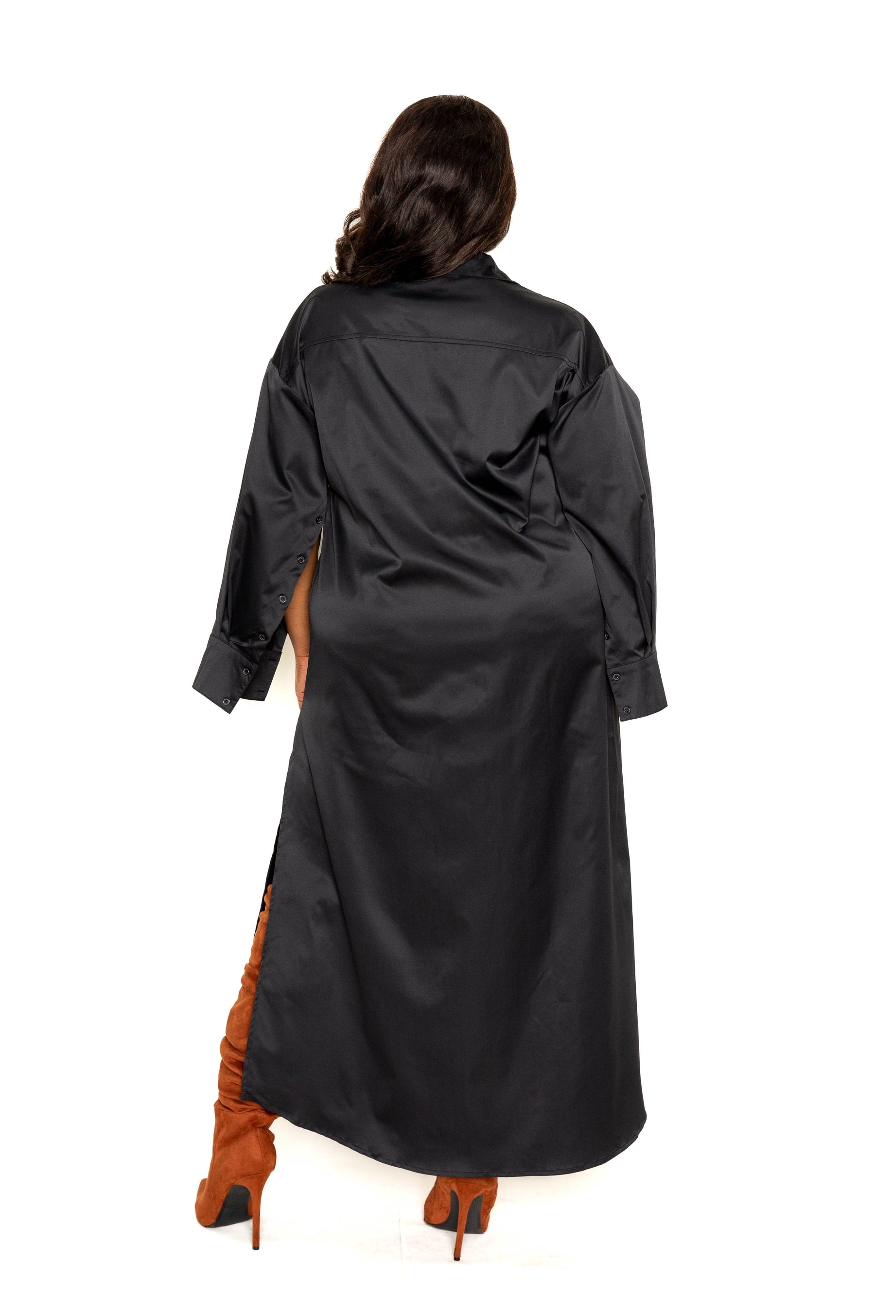 Robe chemise à manches cape