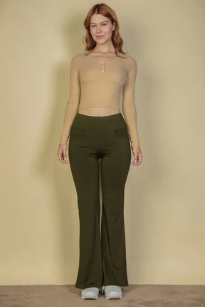 Pantalon évasé taille haute avec poche avant